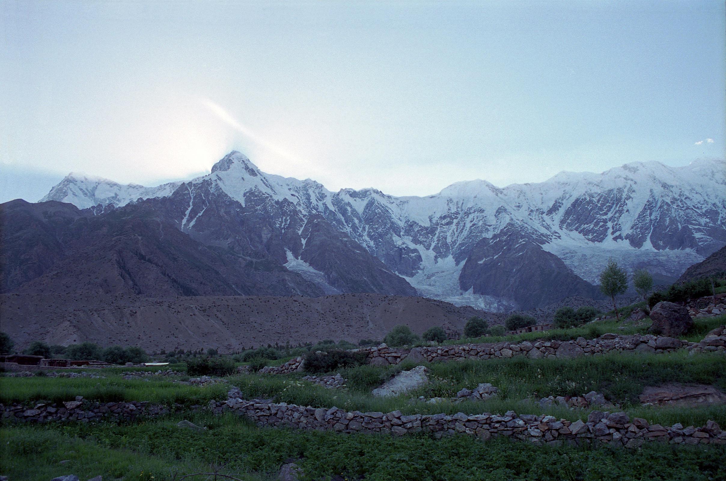 04-nanga-parbat-rupal-and-east-faces-rakhiot-peak-and-chongra-peaks